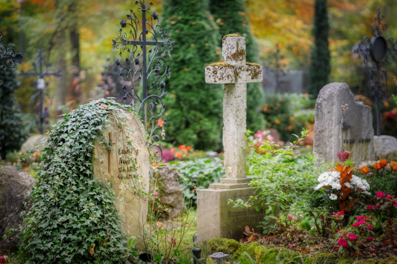 funeraire-LA CRAU-min_cemetery-4653166